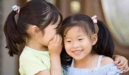 小孩子爆料父母秘密视频,孩子意外发现父母私密视频，引发家庭风波